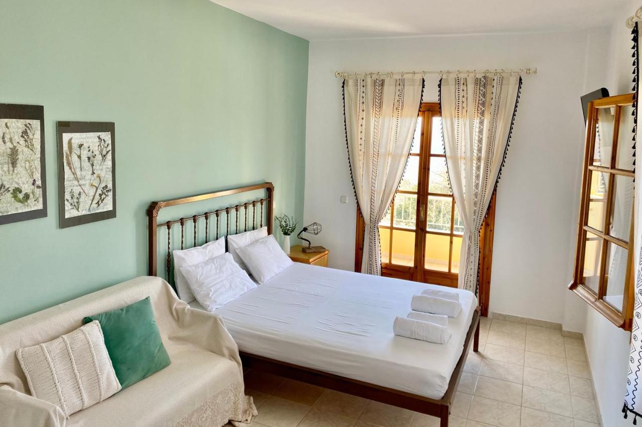 Armonia Elegant Apartments Ровиес Экстерьер фото